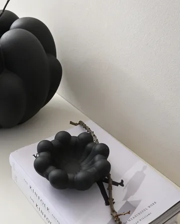Bloom Tray skål medio Ø28,5 cm - Black - 101 Copenhagen
