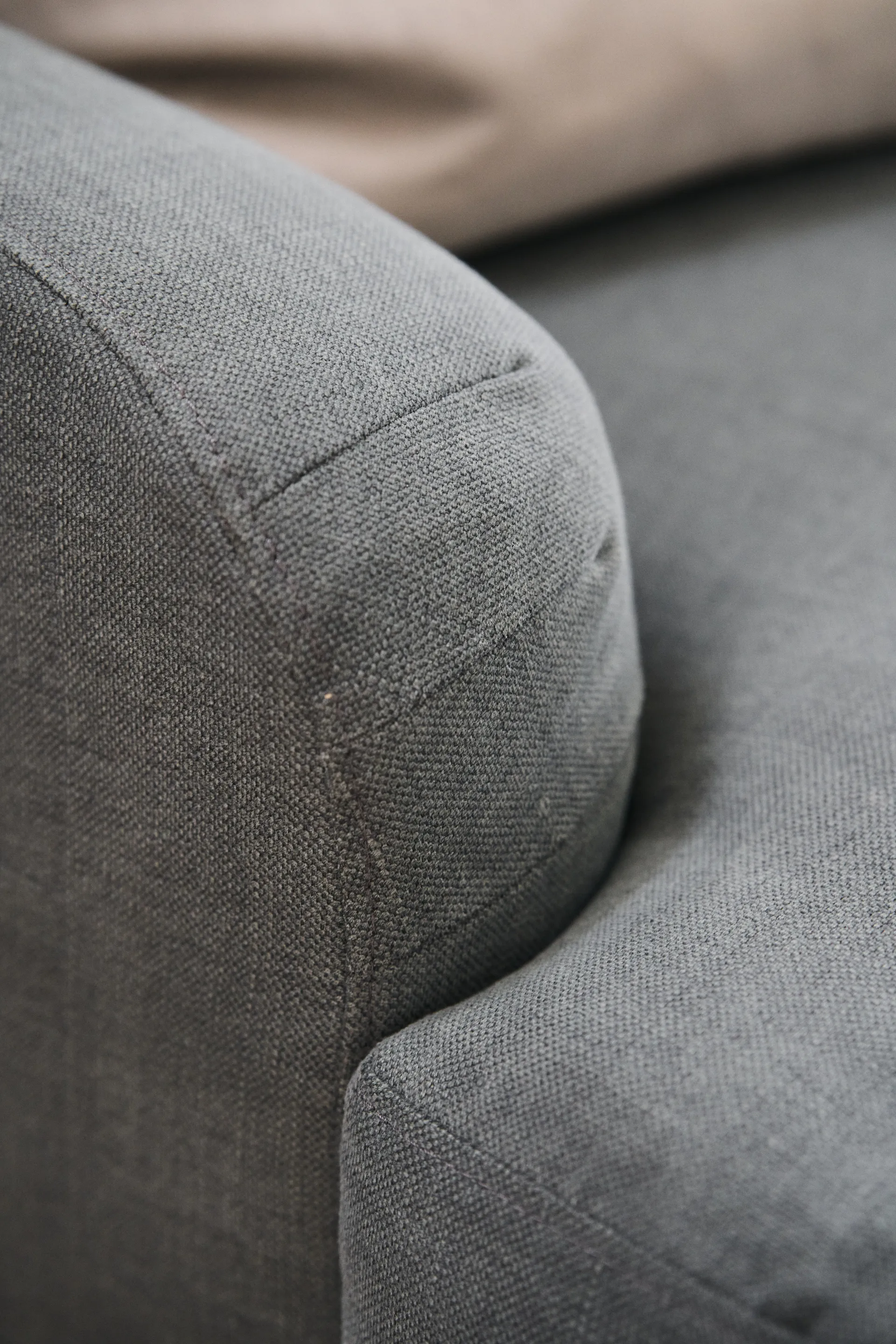 Lidnäs 3 sits soffa, Caleido Grey 1240-vitoljad ek, 3-sits 1898