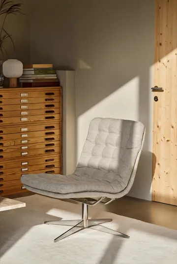 Loholm fåtölj med snurrfunktion - Bern Beige 0341 - 1898