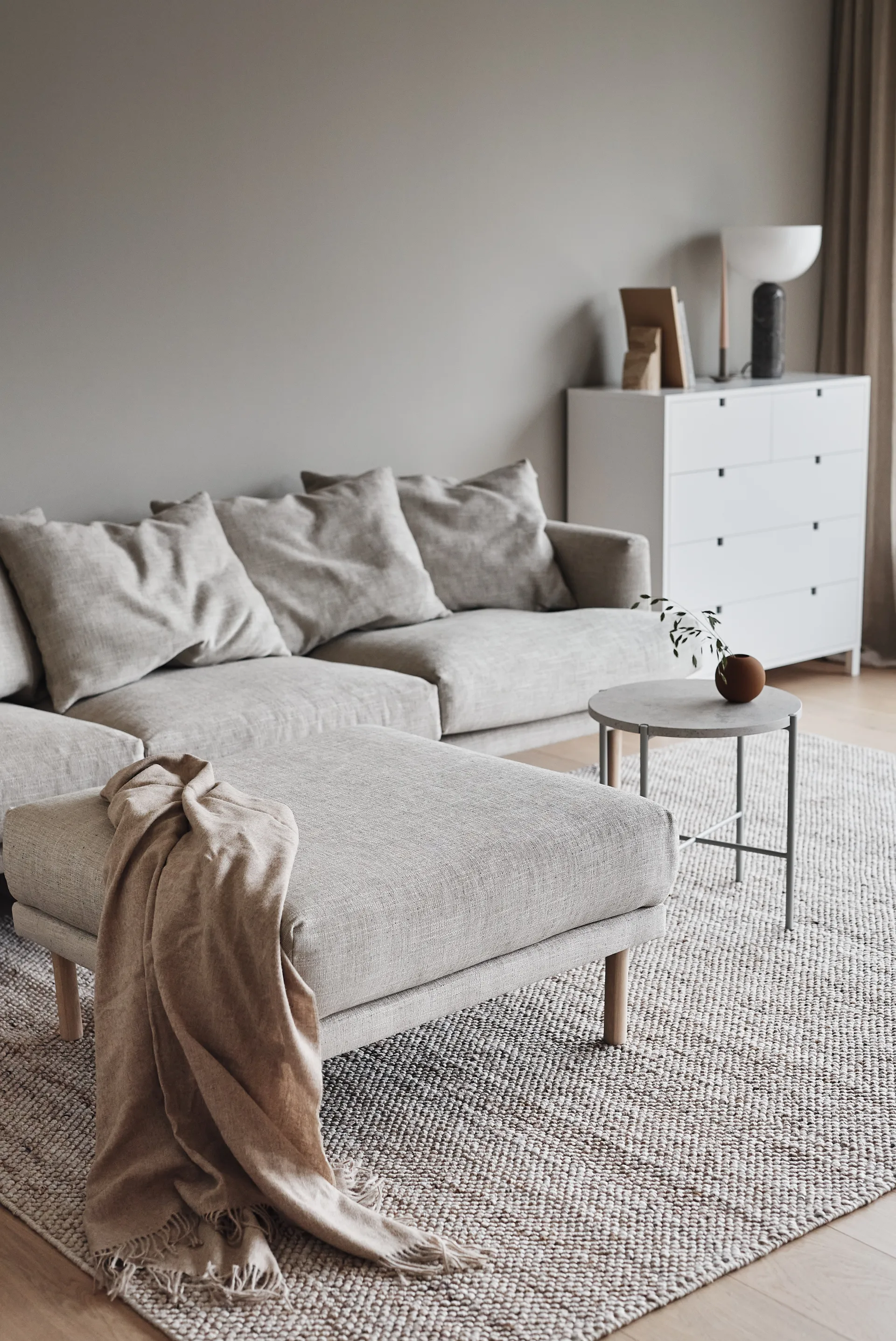 Sjövik soffa, Bern Beige 0341-vitoljad ek, 3,5-sits 1898