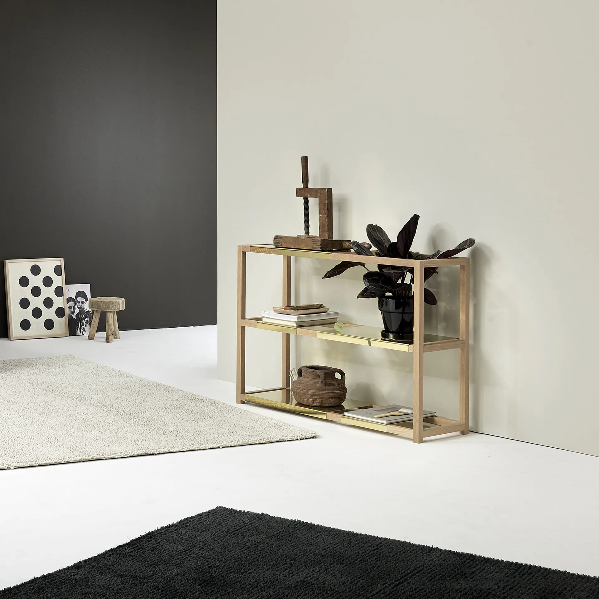 The Botanic Shelf Medium hylla, ek svartbetsad, svarta metallhyllor Adea