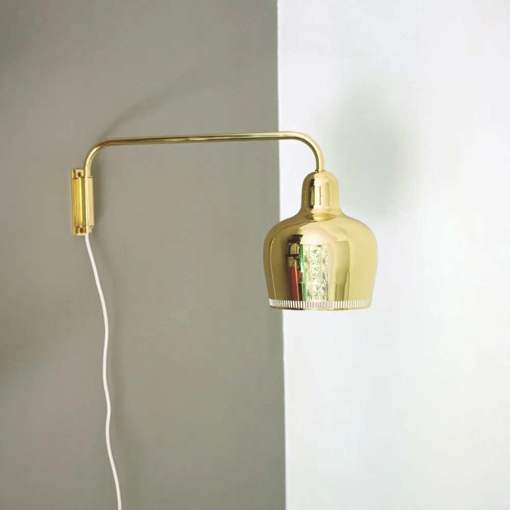 A330S Golden Bell vägglampa, Mässing-Vit Artek