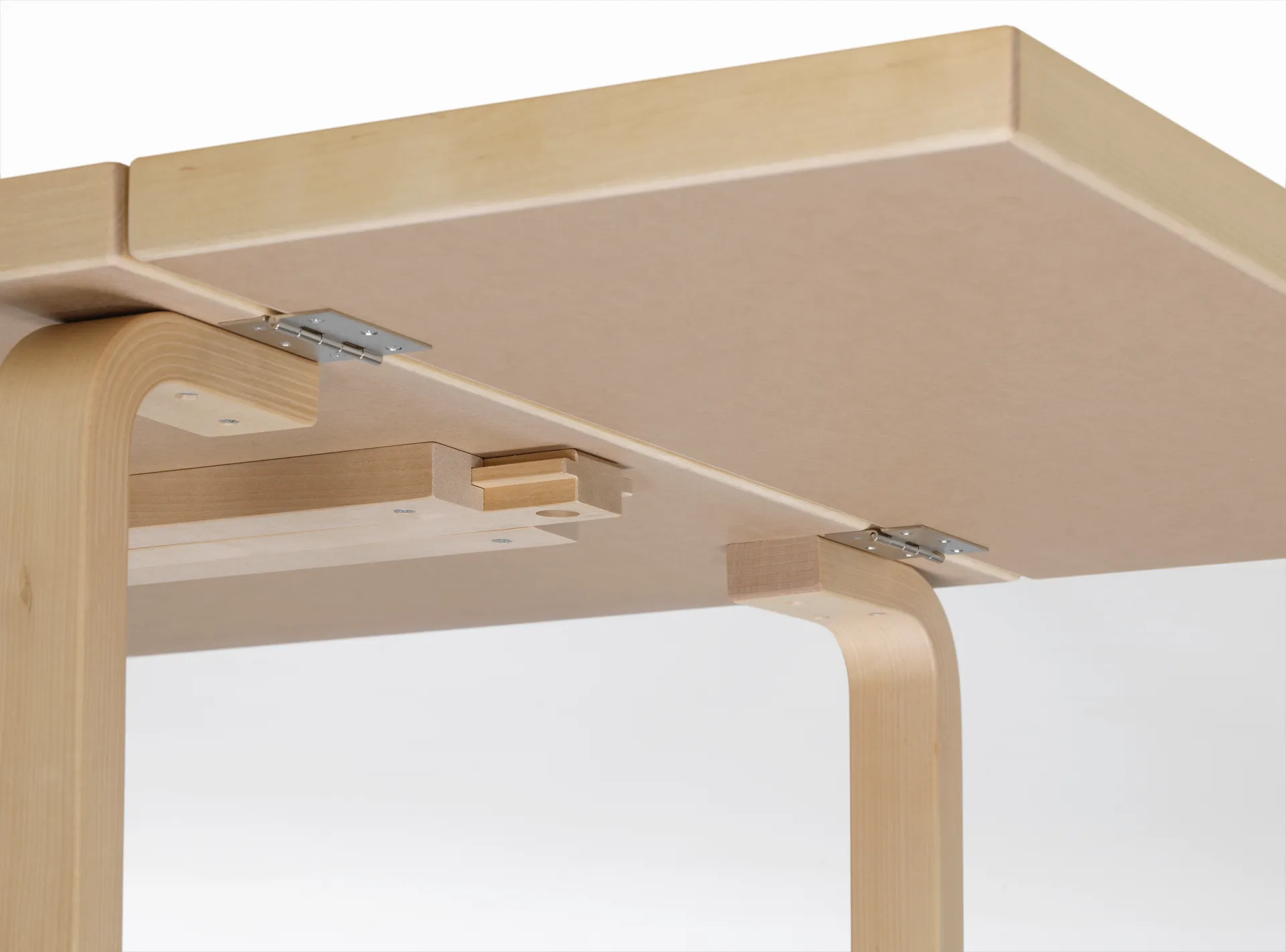Aalto Table foldable DL81C matbord, Top birch veneer-natural lacquered Artek