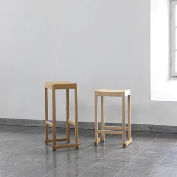 Atelier barpall - Svartlackerad björk-H65 cm - Artek