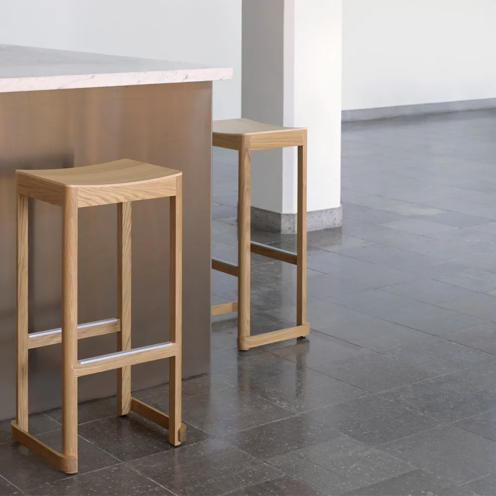 Atelier barpall, Svartlackerad björk-H65 cm Artek
