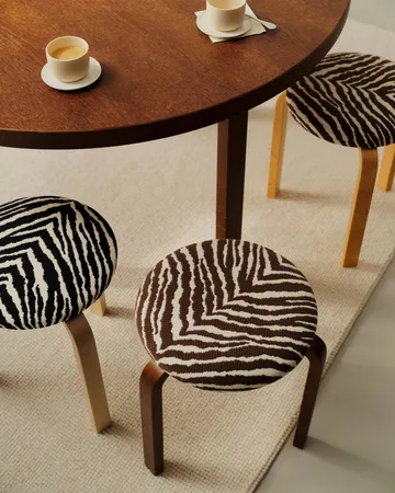 Stool 60 pall 3 st ben - Honungsbetsad björk-tyg Zebra brun - Artek