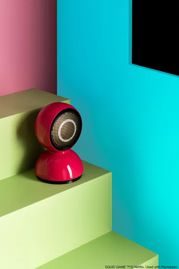 Eclisse x Squid Game bordslampa Special Edition - Guard pink - Artemide