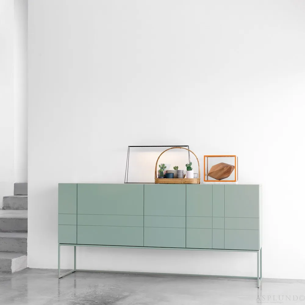 Kilt Light 180 sideboard, white, 3 dörrar, 2 lådor Asplund