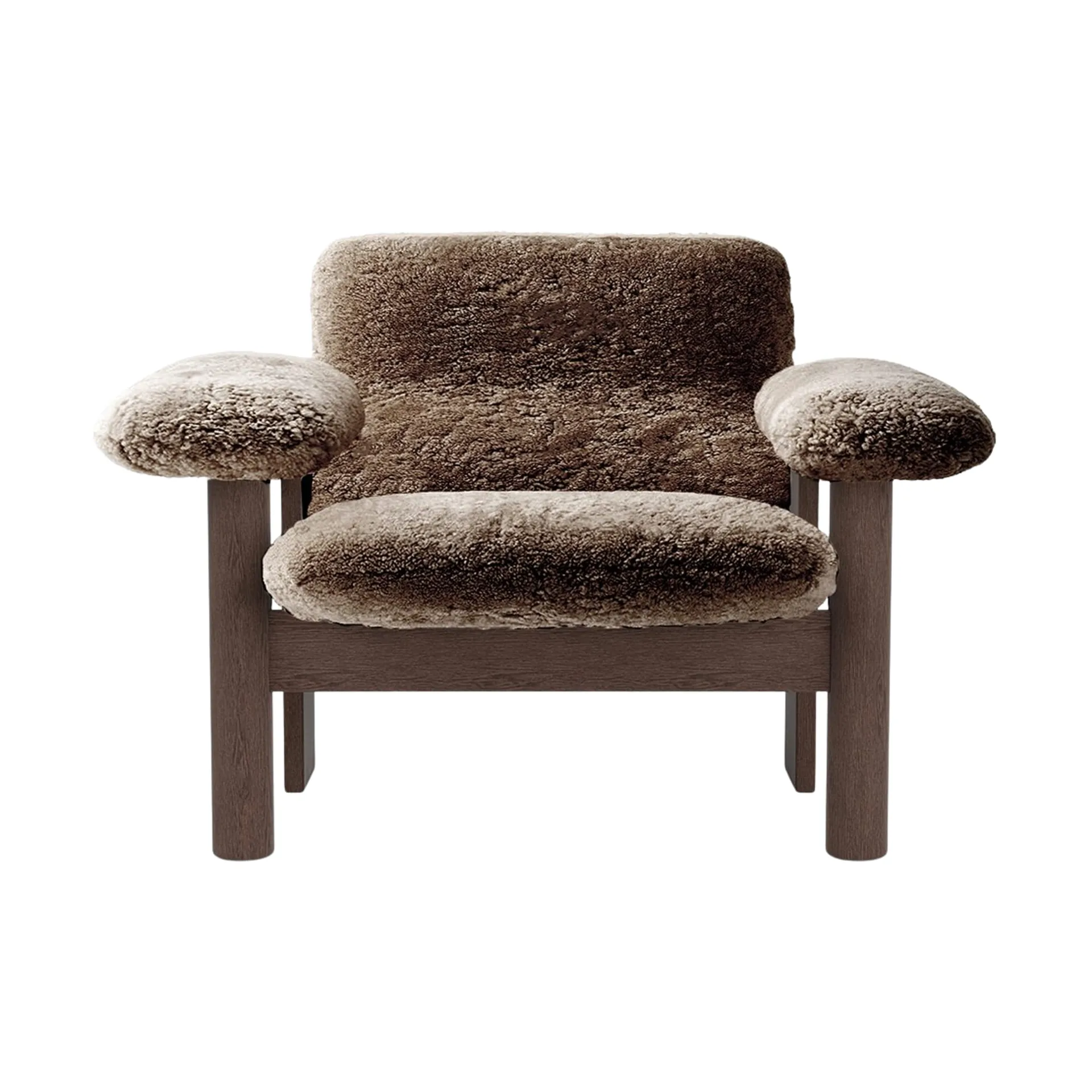 Brasilia fåtölj low back, Dark oak-Sahara sheepskin curly Audo Copenhagen