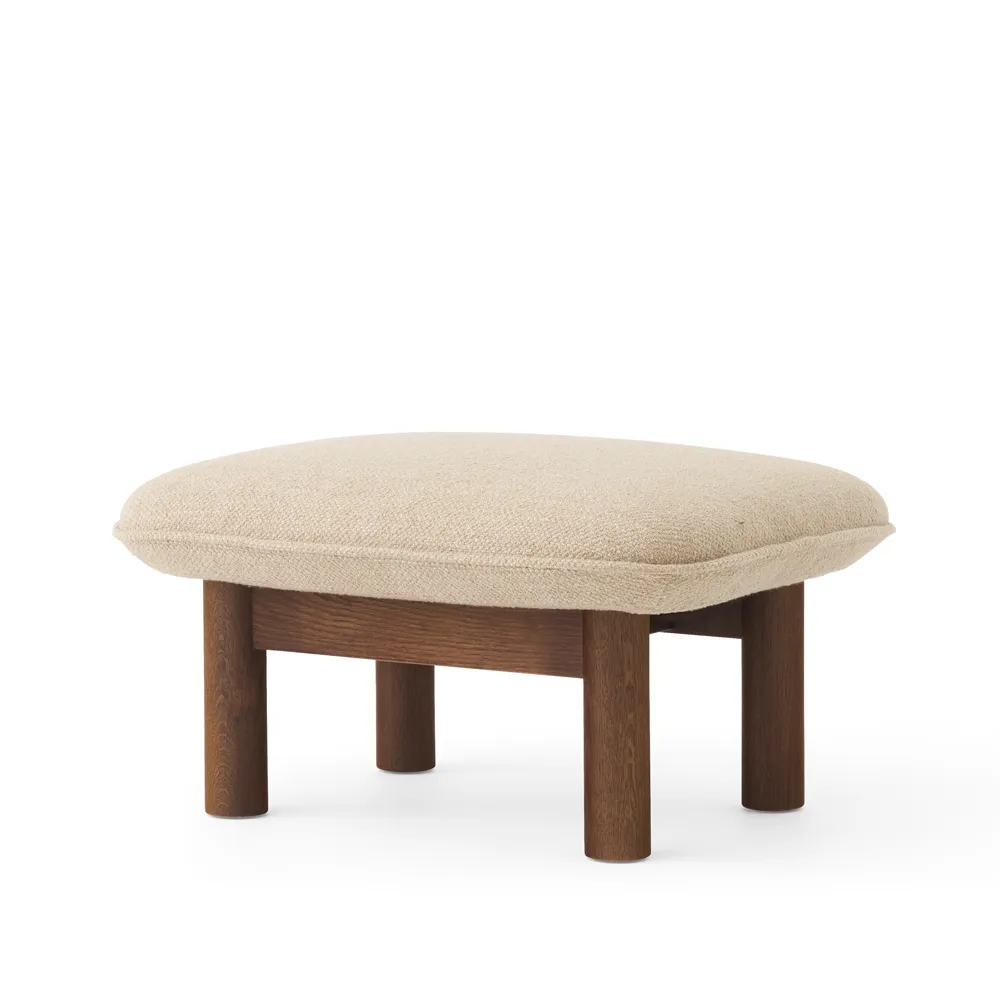 Brasilia fotpall, Bouclé 02 beige-mörkbetsad ek Audo Copenhagen