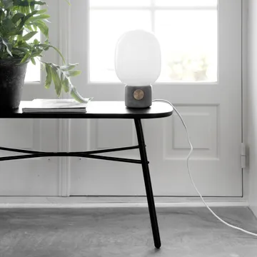 JWDA bordslampa - Betong-mässing, Small - Audo Copenhagen