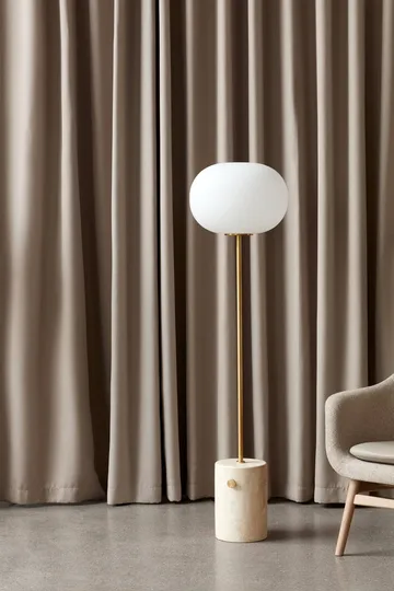 JWDA golvlampa - Travertin-borstad mässing, 130 cm - Audo Copenhagen