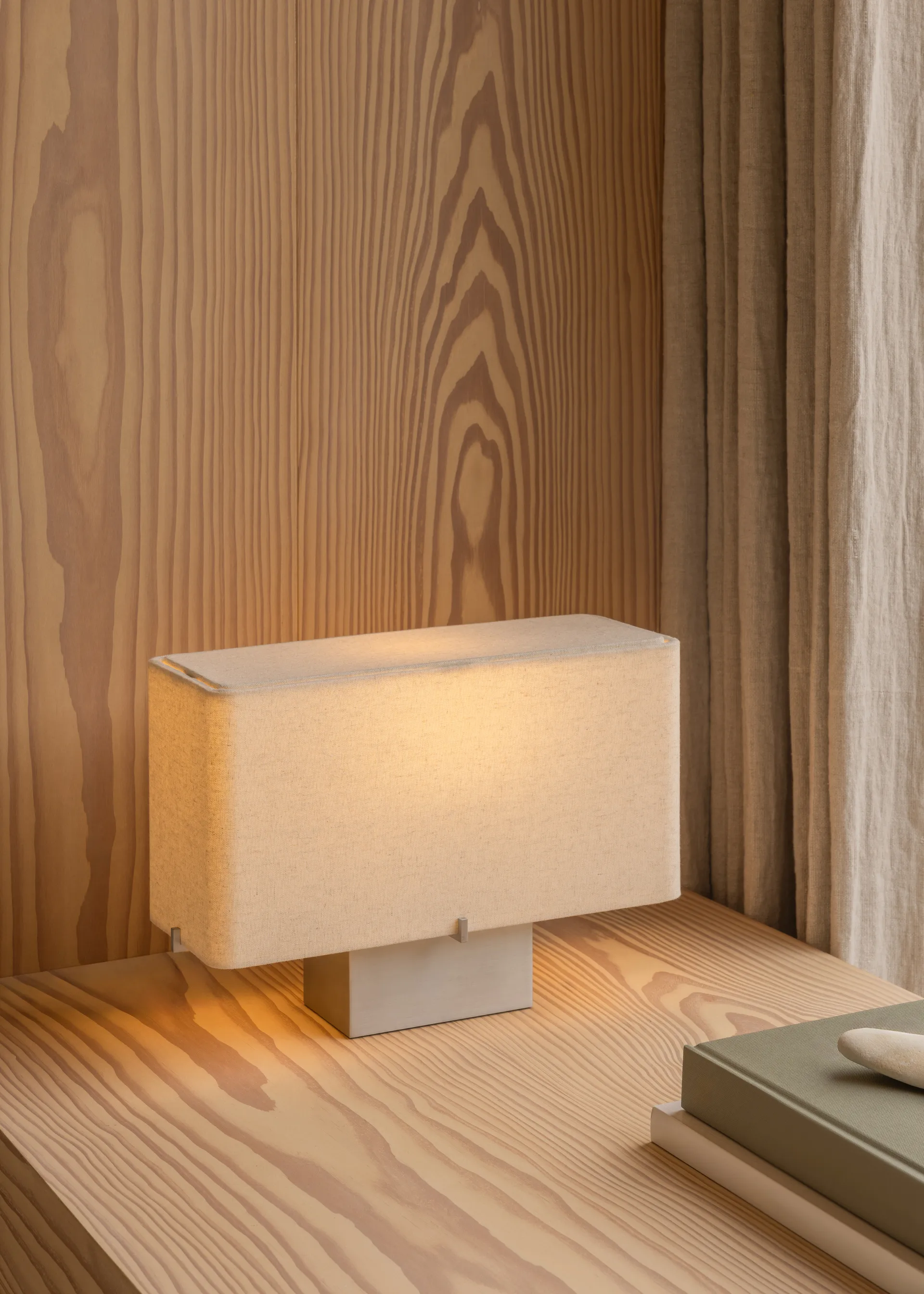 Nonna bordslampa 24 cm, Borstad aluminium-sand Audo Copenhagen
