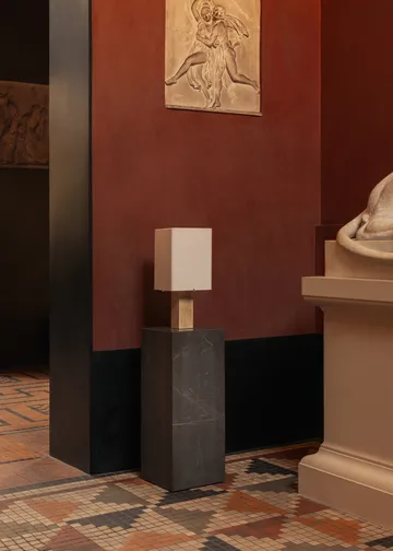 Nonna bordslampa 49 cm - Travertine-sand - Audo Copenhagen