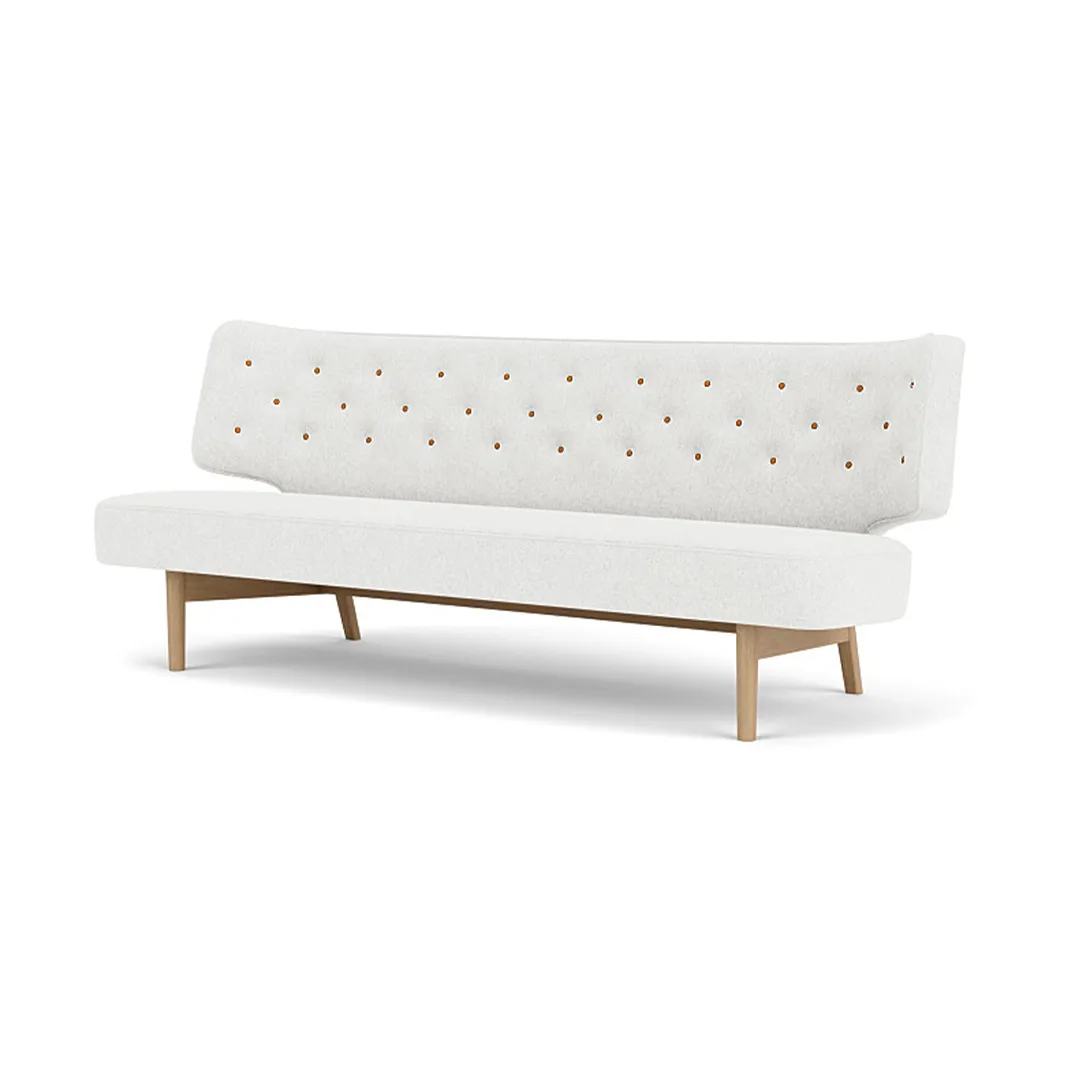 Radiohus soffa, Hallingdal 0110-ek, 2-sits Audo Copenhagen