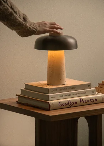 Reverse portabel bordslampa 24,5 cm - Travertine-bronzed aluminium - Audo Copenhagen