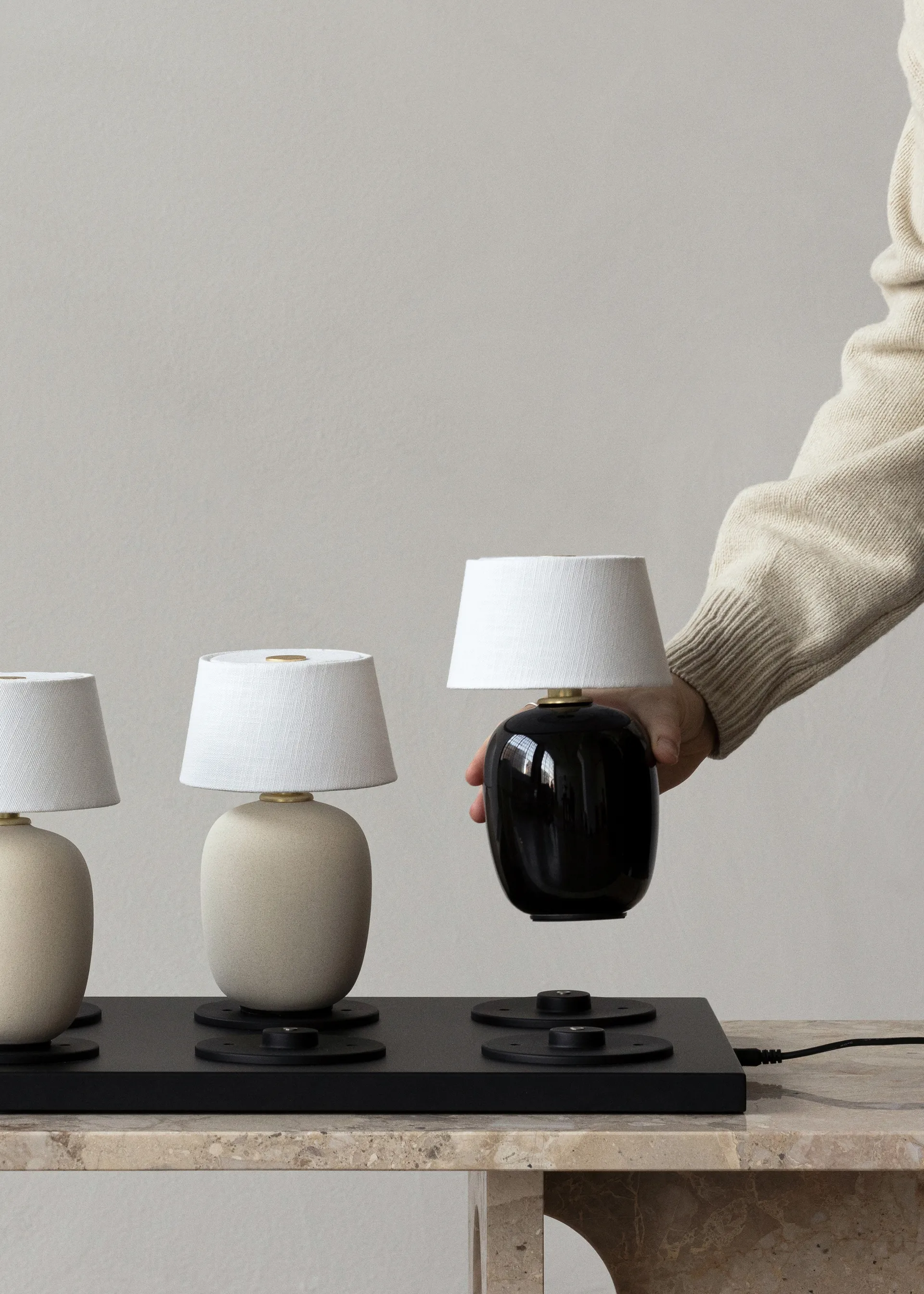 Torso bordslampa portable, Black Audo Copenhagen
