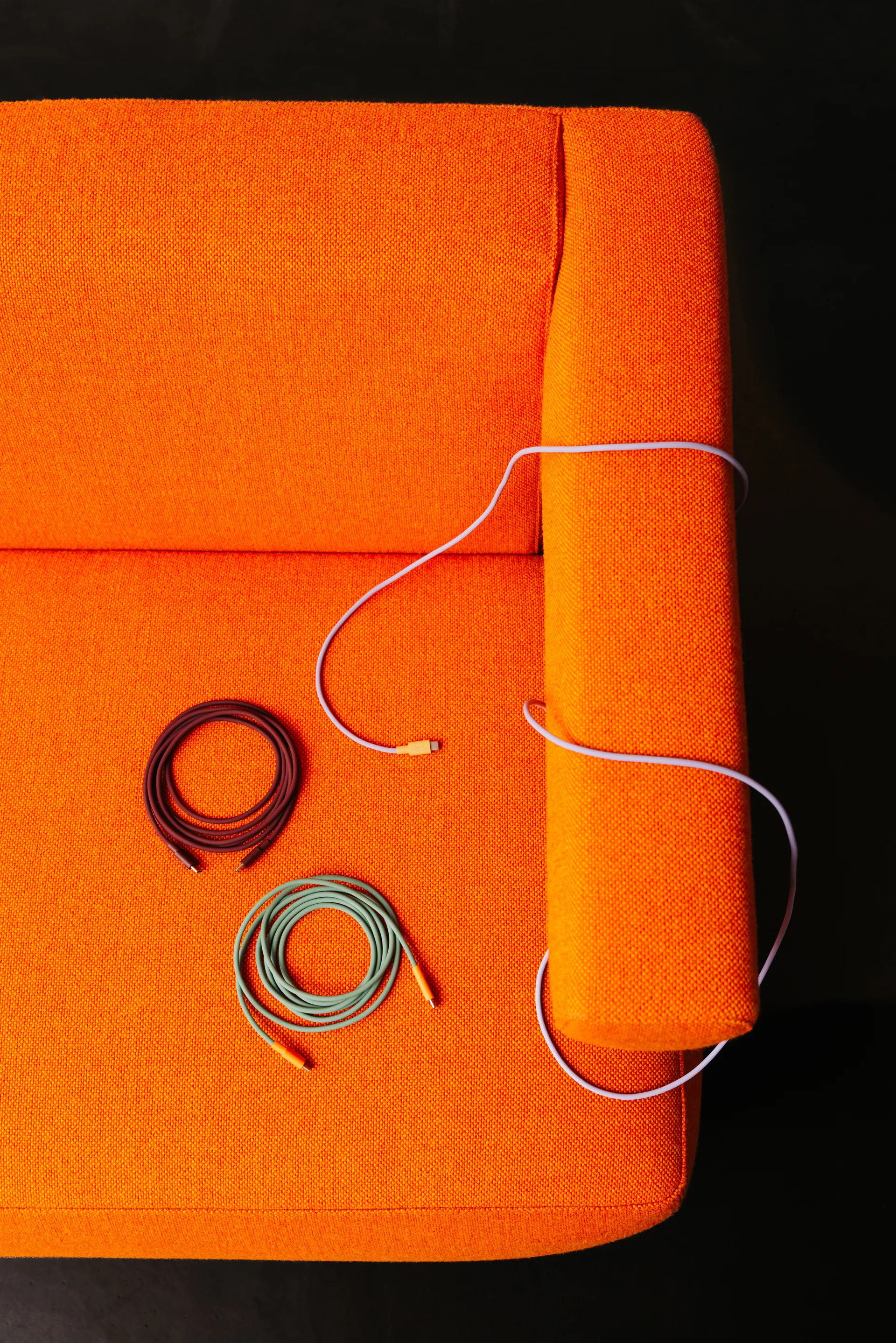 AVOLT x Bauhaus-Archiv Cable 1 USB C till USB C, Lavender Glow Avolt