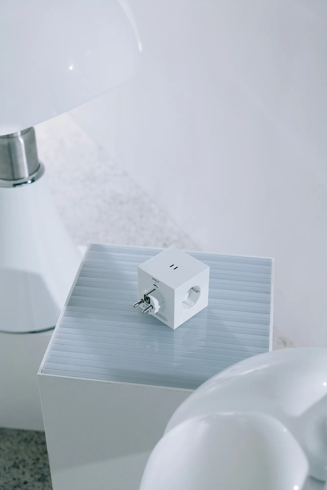 Square 2 grenuttag, Martinelli Luce Opal White Avolt