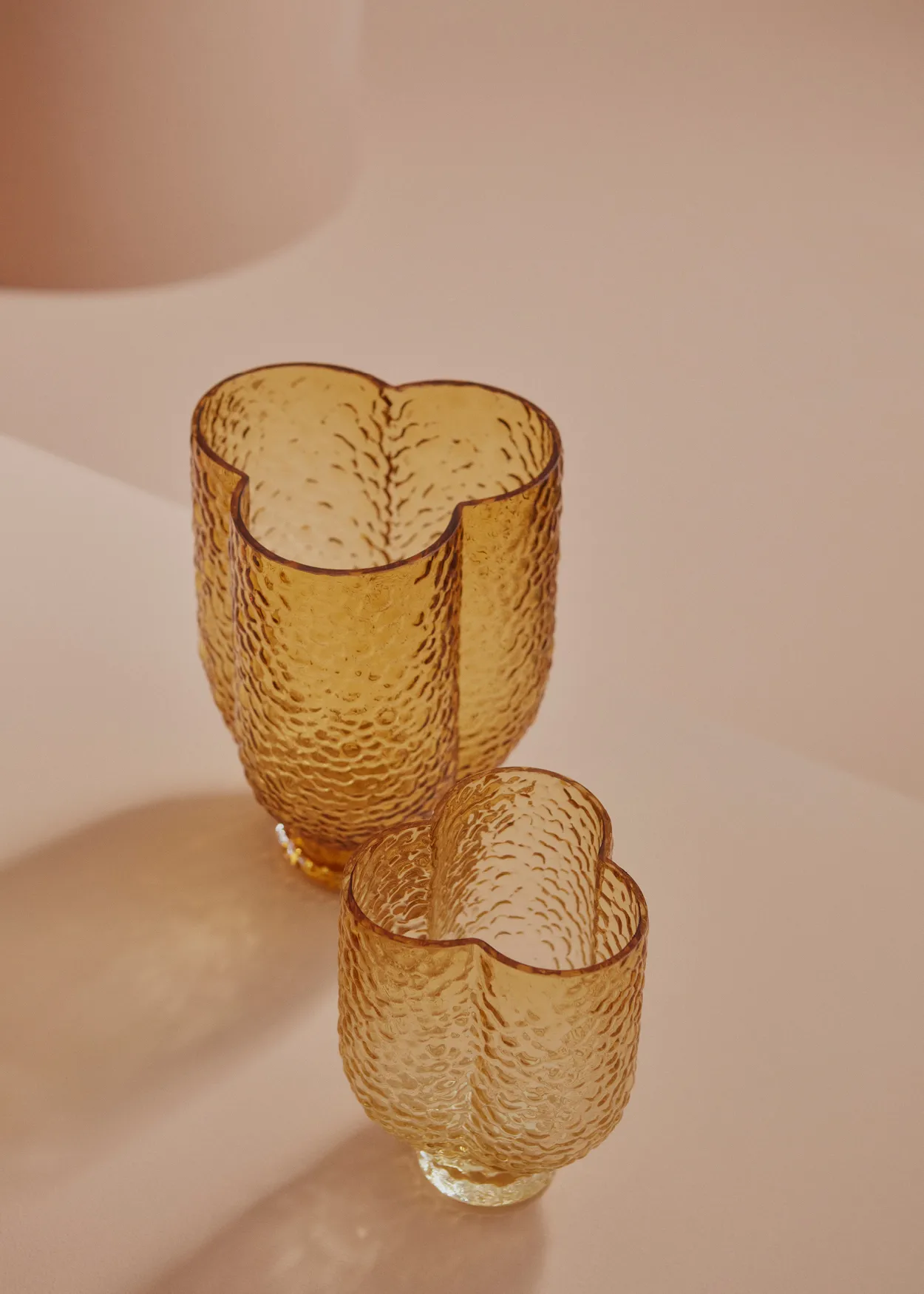 Arura trio vas 25 cm, Amber AYTM
