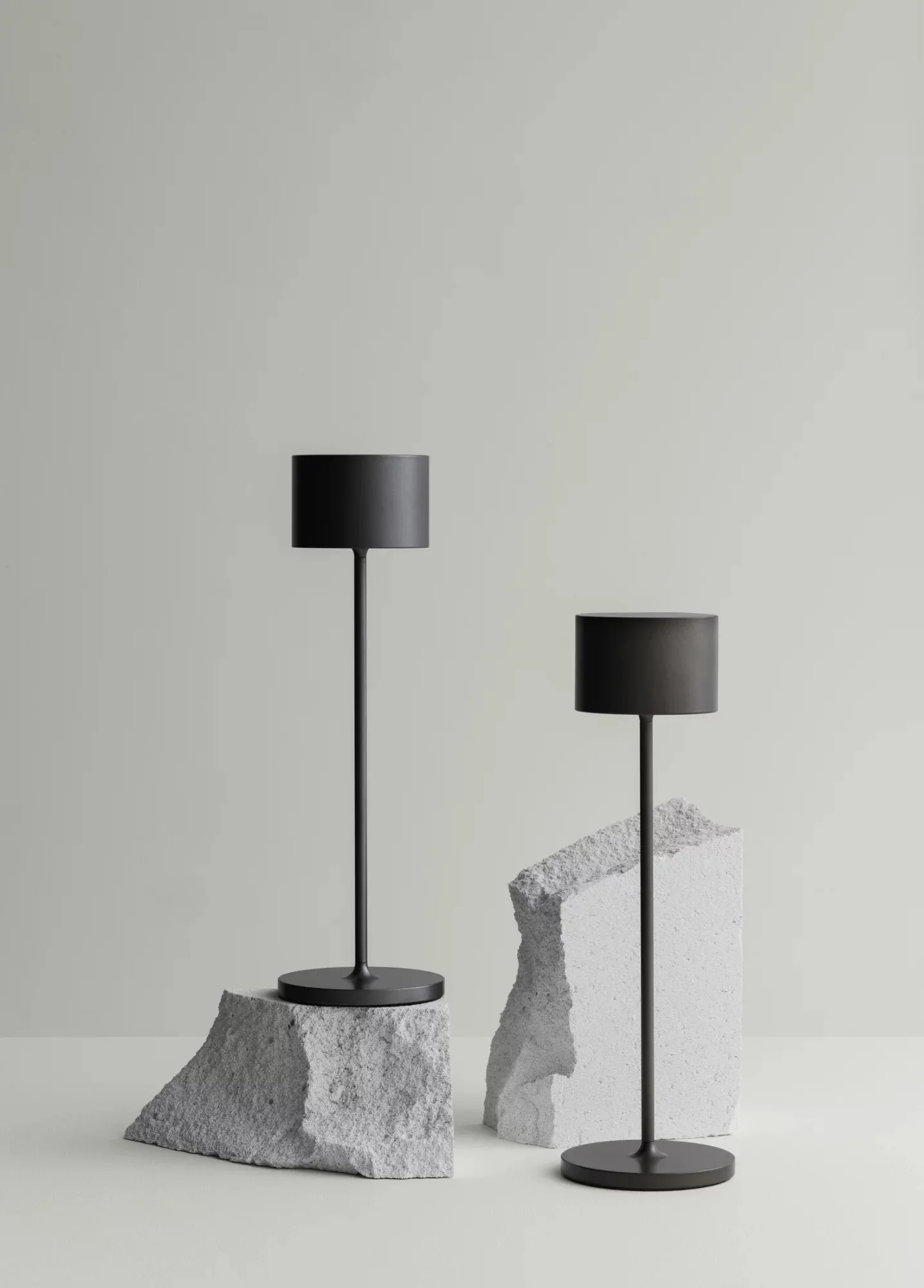 Farol portabel LED-lampa 33 cm, Burned Metal blomus