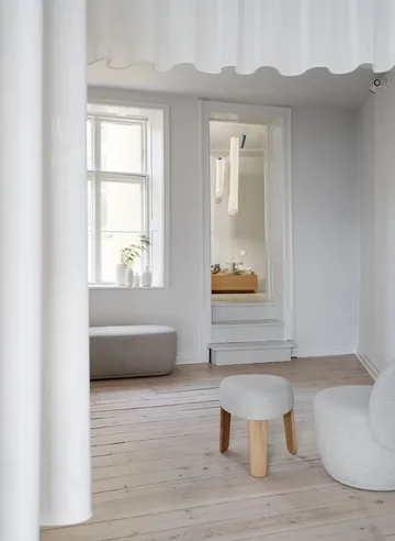 Kuon bänk - Boucla beige - blomus