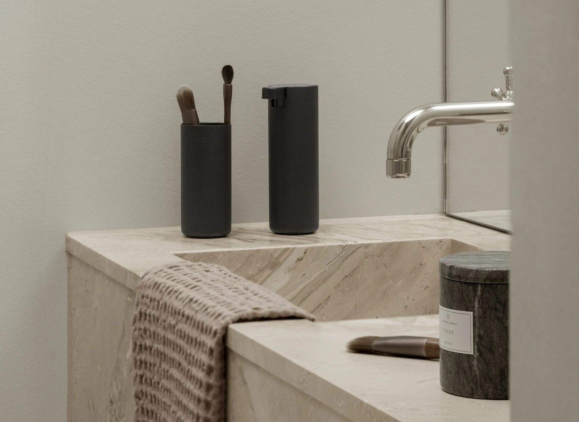 Modo Rof tvålpump, Black, 165 ml blomus