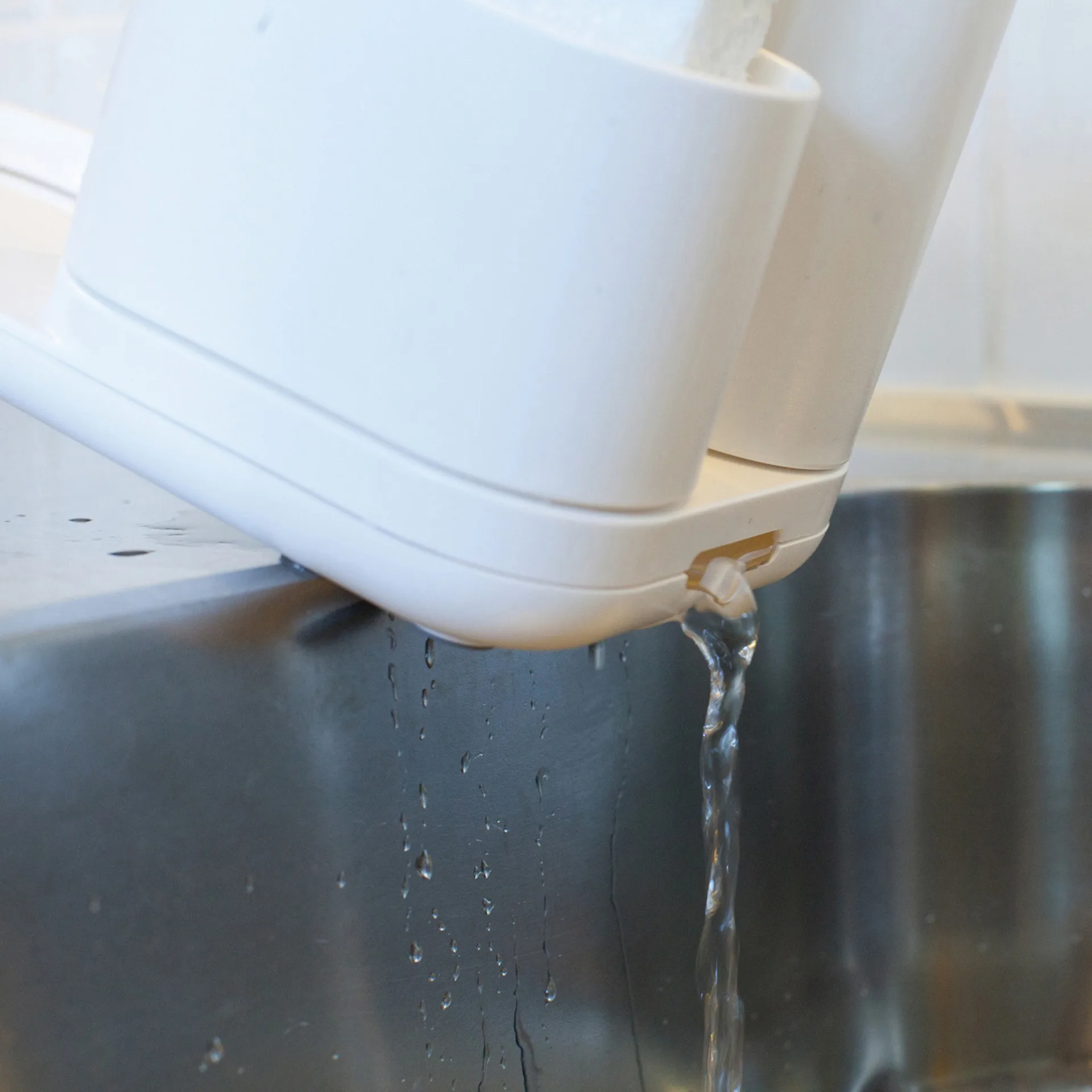 Do-Dish Caddy PLUS diskmedelspump med förvaring, Vit Bosign