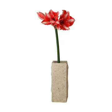 Amaryllis konstgjord blomma - Mörkröd, 72 cm - Botané