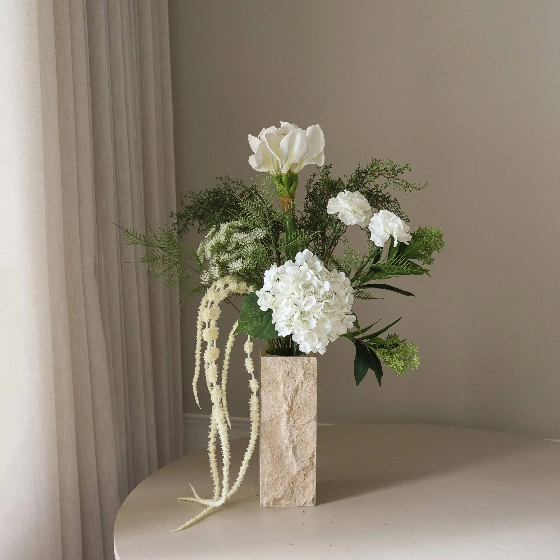 Frosted garden konstgjord bukett, Amaryllis, hortensia, nejlikor, amarant, 90 cm Botané