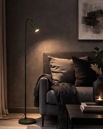 Curve golvlampa 146 cm - Matt grön - By Rydéns