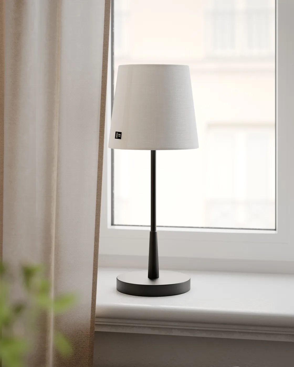 Lumi bordslampa 48,5 cm, Matt svart-vit By Rydéns