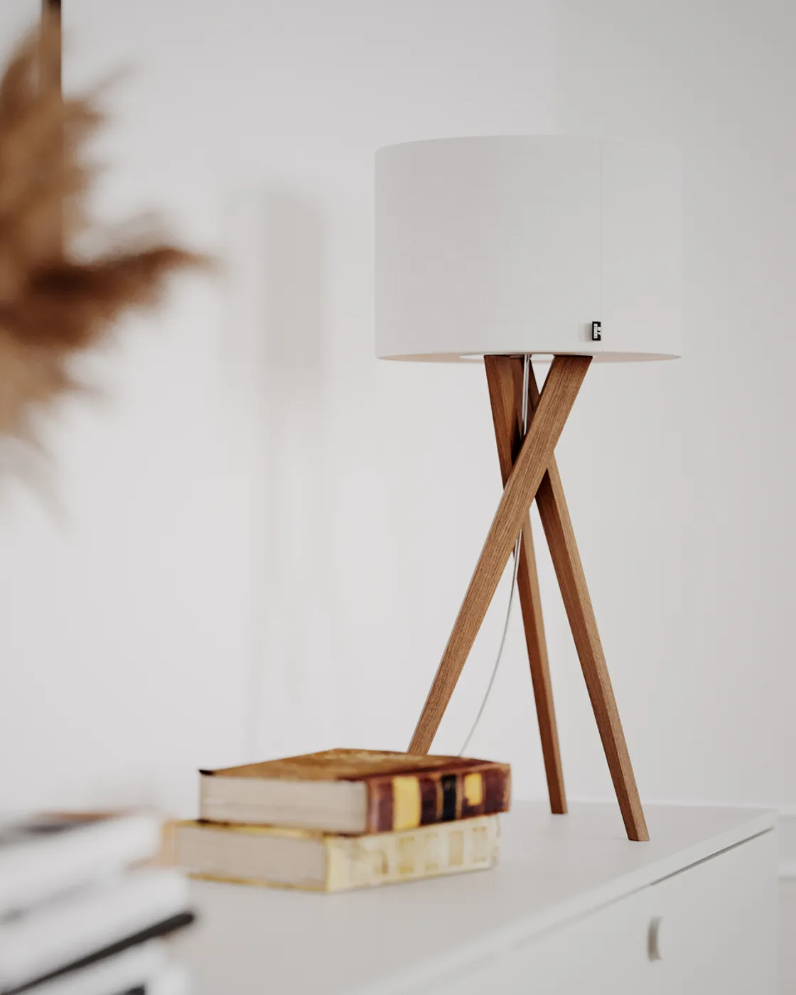 Vega bordslampa 55 cm, Vaxad ek-vit By Rydéns