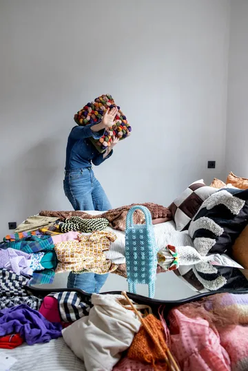 Fluffy kudde - Black-beige, 50x50 cm - Byon