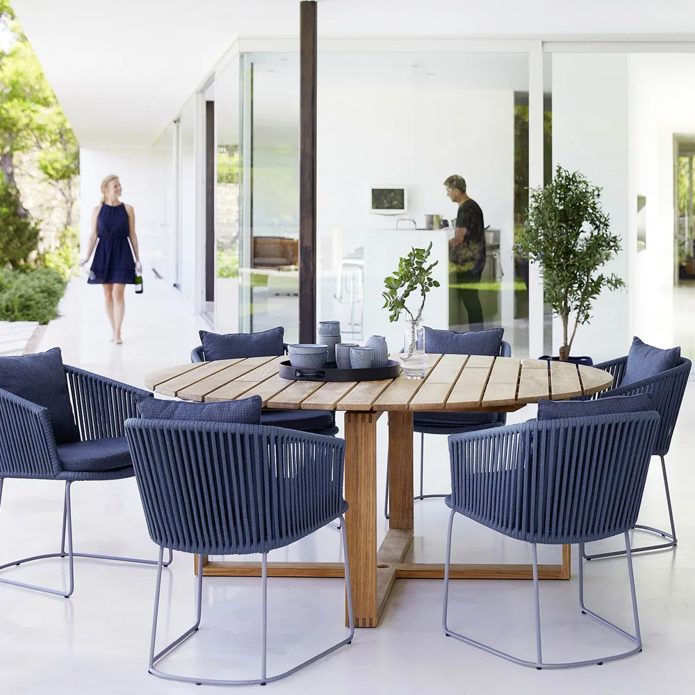 Endless matbord runt teak, Ø170 cm Cane-line
