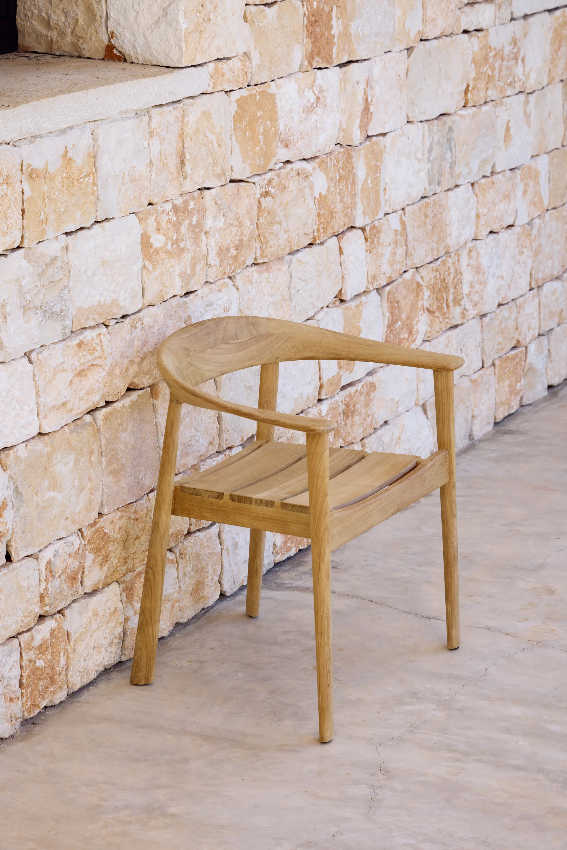 Majestic karmstol, Teak Cane-line
