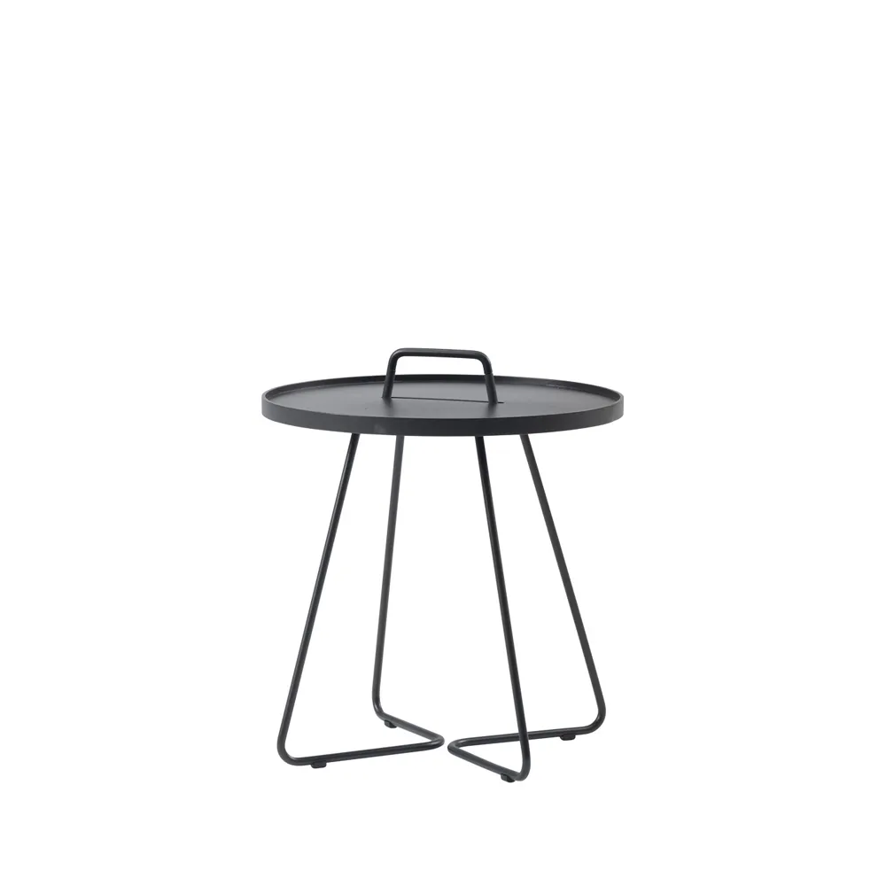 On the move bord Ø37 cm, Black Cane-line