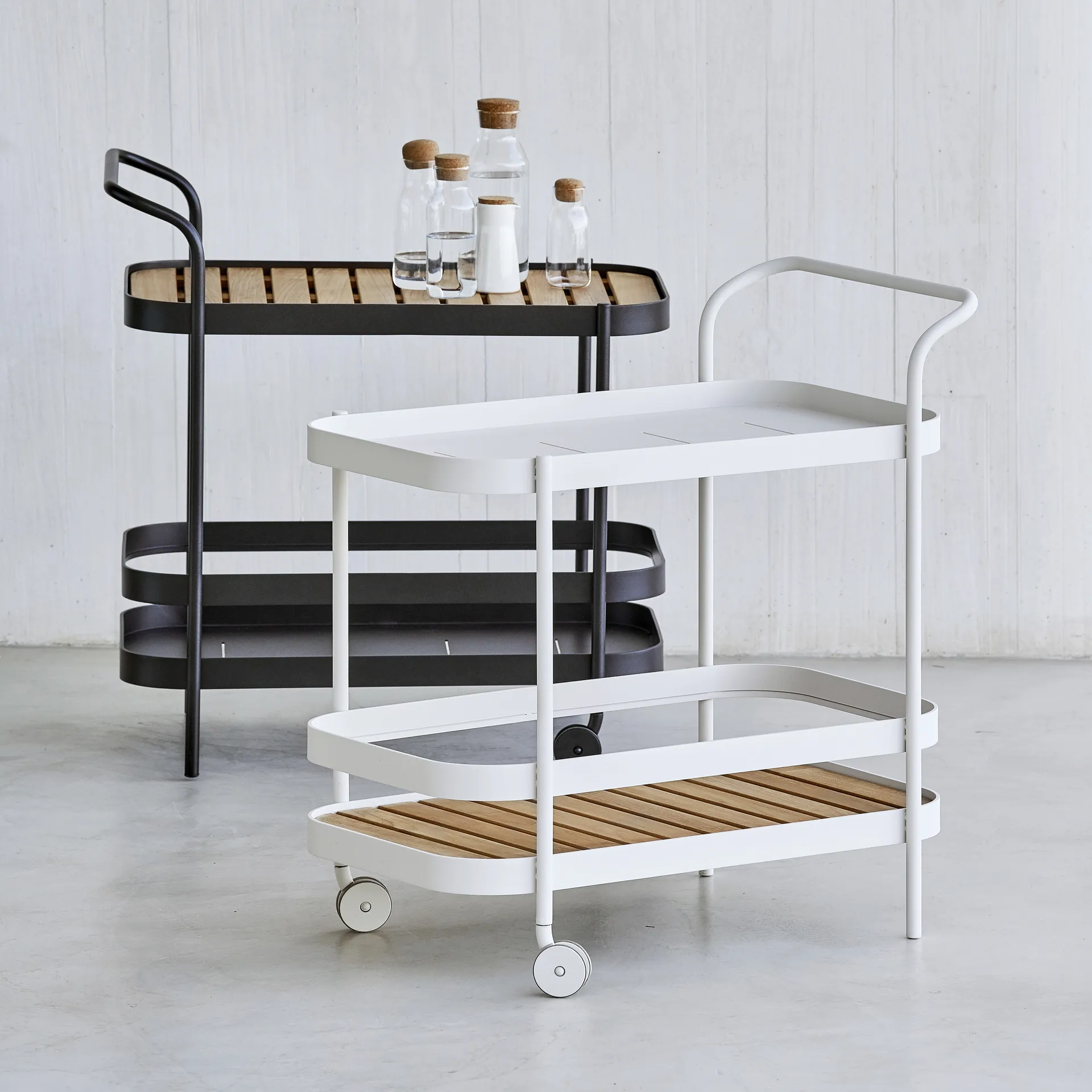 Roll serveringsvagn, White, inkl. teakbordskiva Cane-line
