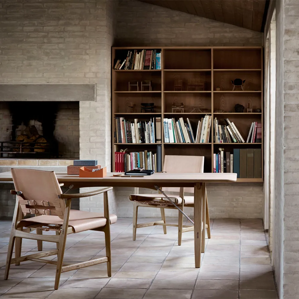 BM1106 Huntsman Chair, svart-vitoljad ek-mässing Carl Hansen & Søn