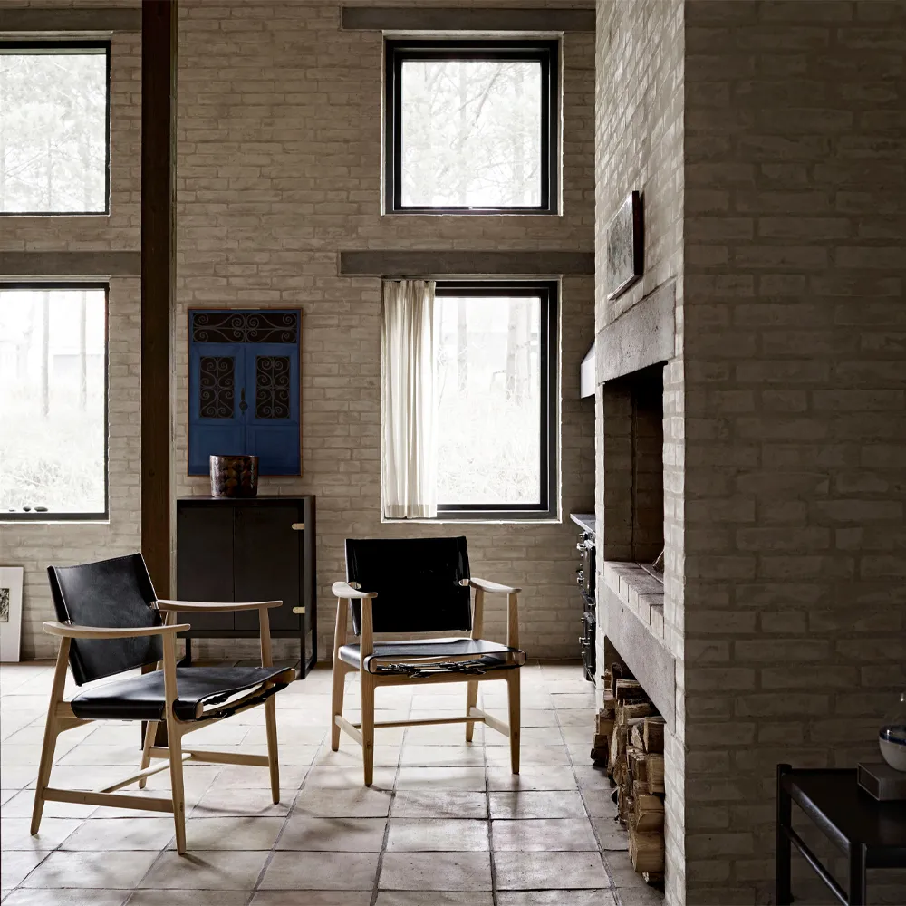 BM1106 Huntsman Chair, svart-vitoljad ek-mässing Carl Hansen & Søn