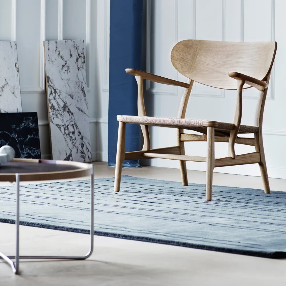 CH22 fåtölj, Oljad valnöt-naturflätad Carl Hansen & Søn