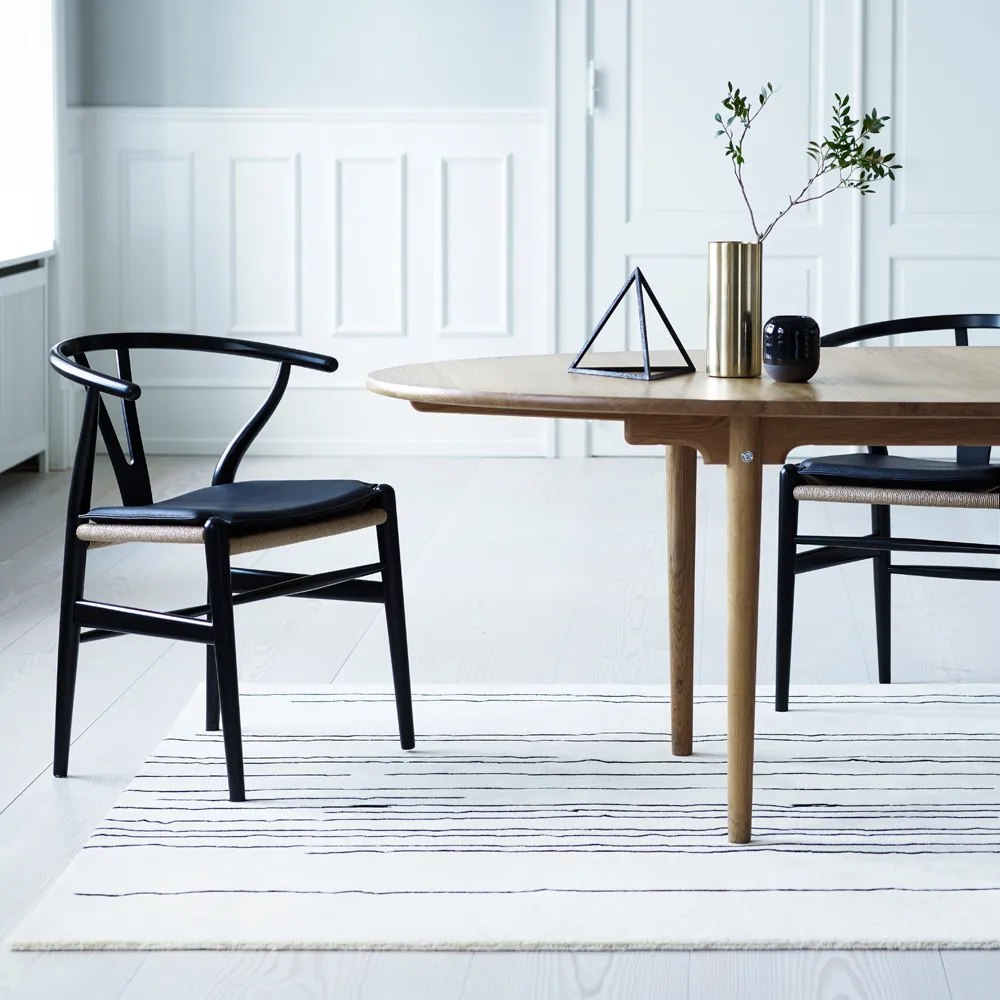 CH24 dyna läder, Loke 7150 (svart) Carl Hansen & Søn