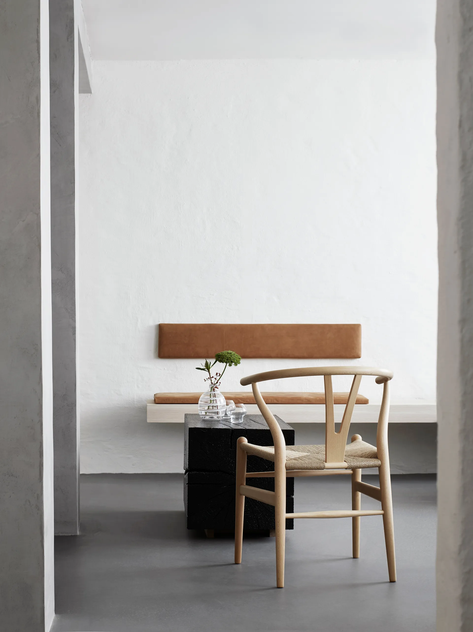 CH24 Y-stol, Oljad bok-naturflätad Carl Hansen & Søn