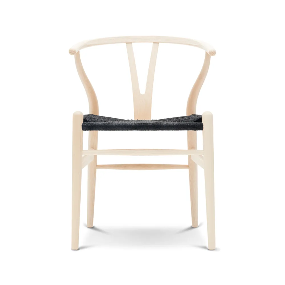 CH24 Y-stol, Såpad ask-svart Carl Hansen & Søn
