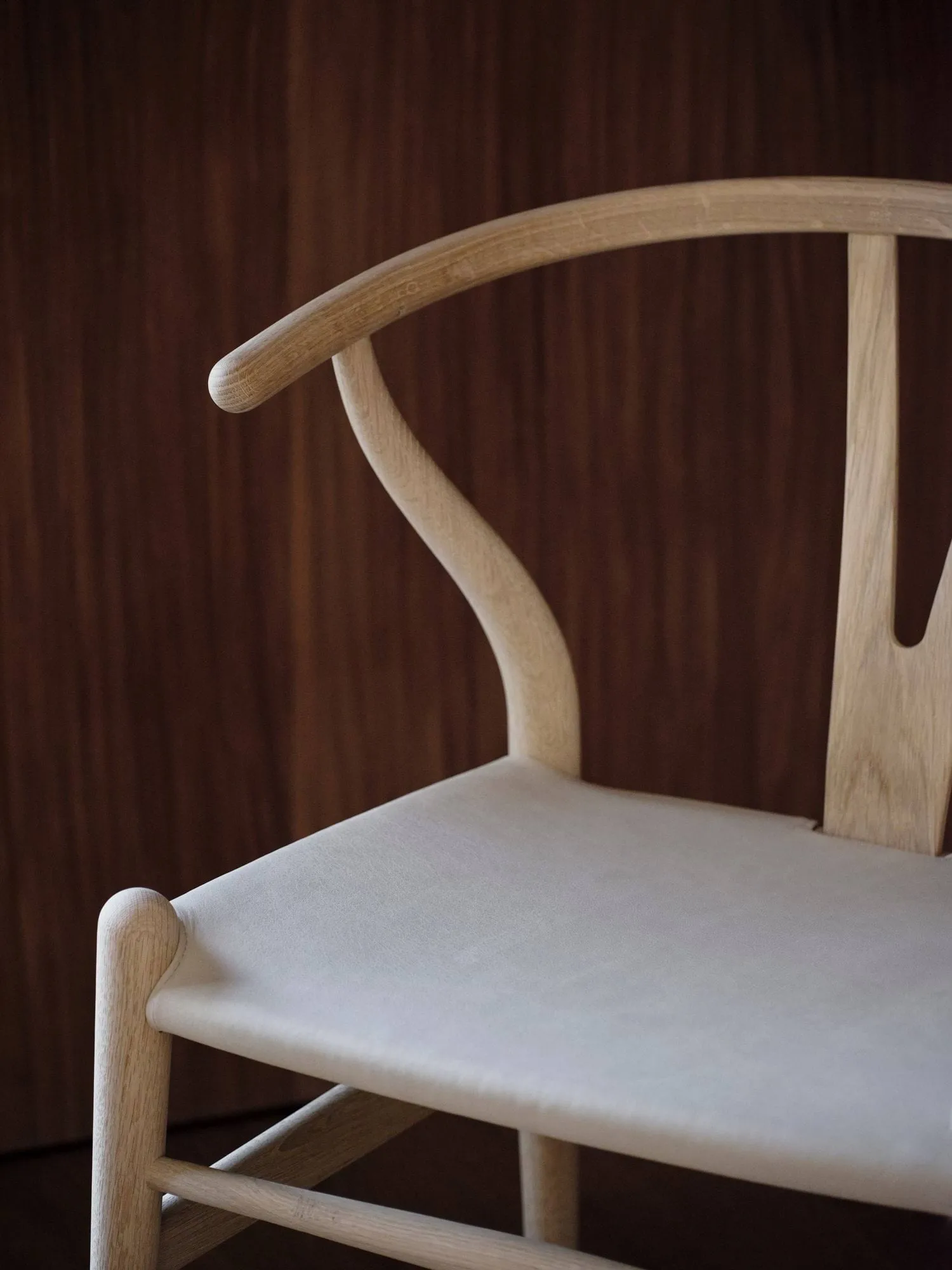 CH24P Y-stol, Läder Terra 20364-såpad ek Carl Hansen & Søn