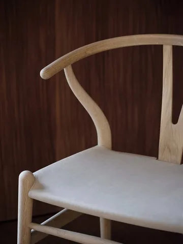 CH24P Y-stol - Läder Terra 20364-såpad ek - Carl Hansen & Søn