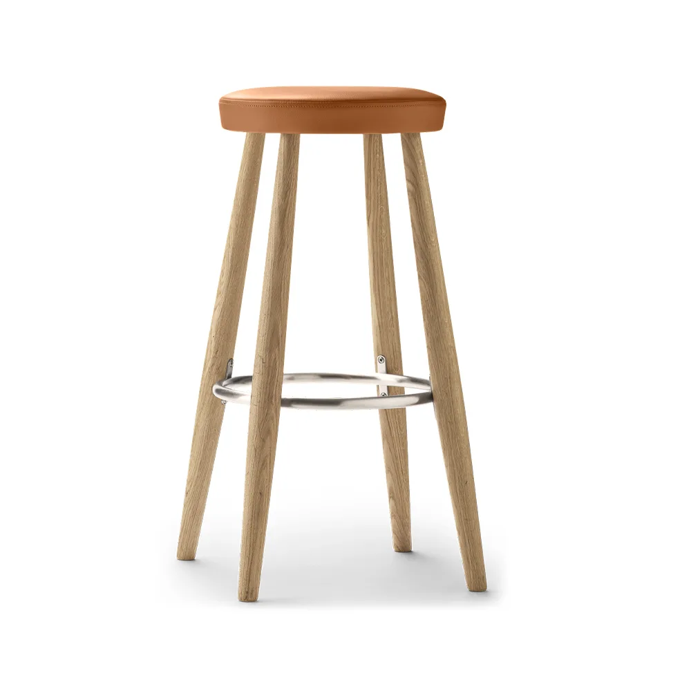 CH56 barpall hög, Brunt läder-oljat ekstativ Carl Hansen & Søn