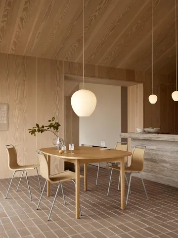 MT221 Tulip-lampan - Opalglas-mässing, Ø36 cm - Carl Hansen & Søn