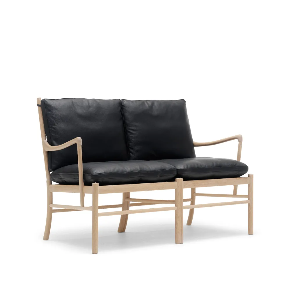 OW149-2 Colonial soffa 2-sits, Loke 7150 läder-såpad ek Carl Hansen & Søn