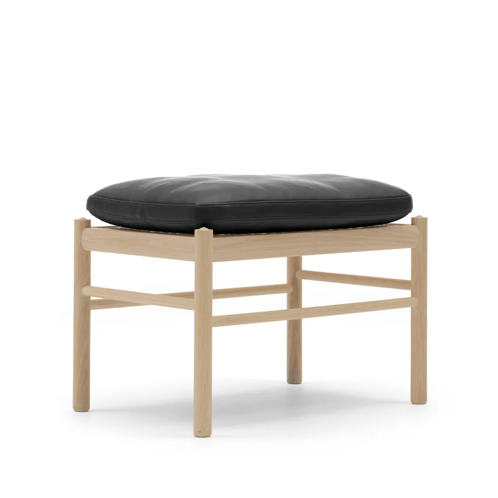 OW149F Colonial fotpall, Thor 301 läder-oljad ek Carl Hansen & Søn